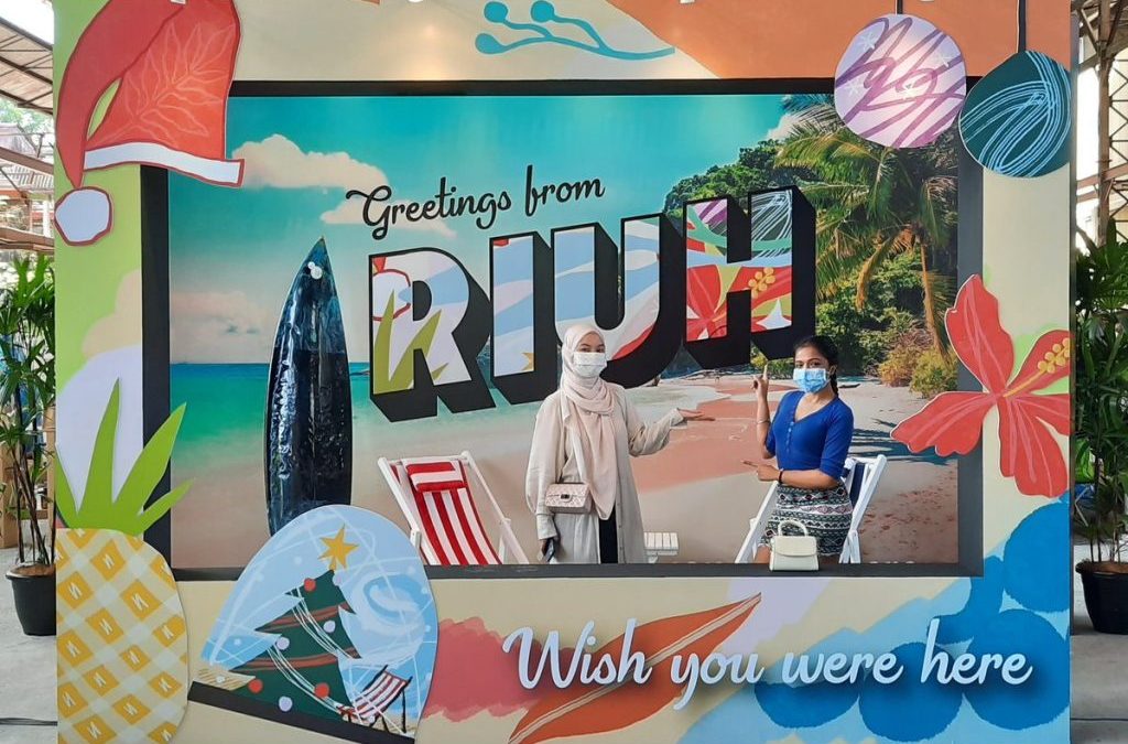 RIUH and Selangkah hold live event Christmas Tropicola